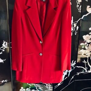 🍎red burgundy jacket